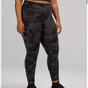 Wunder Train High-Rise Tight 25"